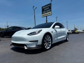 Used 2018 Tesla Model 3 Long Range image 1