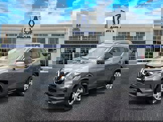 Used 2018 Nissan Rogue S image 1