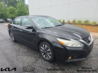 Used 2017 Nissan Altima 2.5 SV w/ Convenience Package image 1