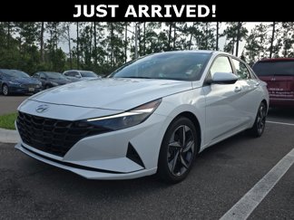 Used 2023 Hyundai Elantra SEL w/ Convenience Package image 1