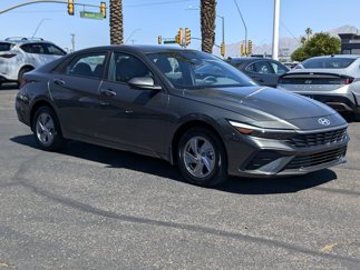 Certified 2024 Hyundai Elantra SE image 1