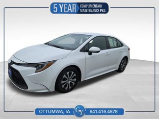 Used 2022 Toyota Corolla LE image 1