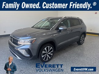 Used 2024 Volkswagen Taos SE w/ Panoramic Sunroof Package image 1