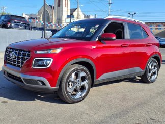 Used 2023 Hyundai Venue Limited image 1