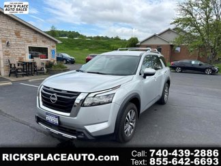 Used 2023 Nissan Pathfinder SL image 1