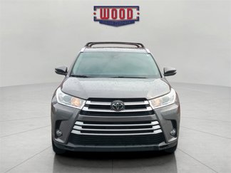 Used 2017 Toyota Highlander XLE image 1