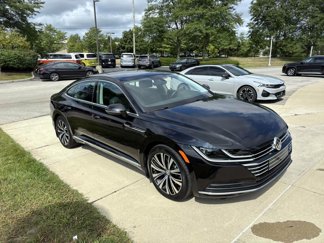 Used 2020 Volkswagen Arteon SE image 1