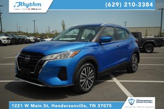 Used 2023 Nissan Kicks SV image 1