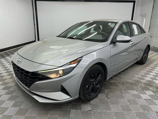 Used 2021 Hyundai Elantra SEL image 1
