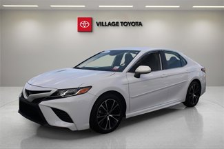 Certified 2019 Toyota Camry L image 1