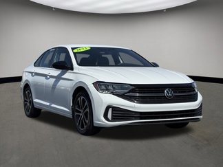 Used 2023 Volkswagen Jetta Sport image 1