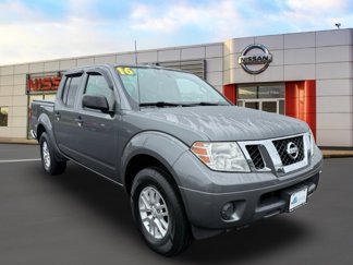 Used 2016 Nissan Frontier SV image 1
