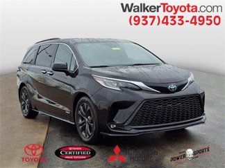 Used 2021 Toyota Sienna XSE w/ XSE Plus Package image 1