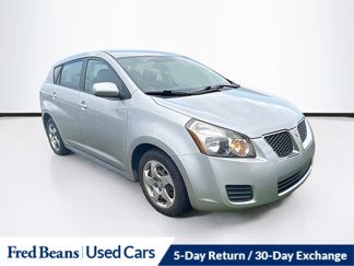 Used 2009 Pontiac Vibe w/ Preferred Package image 1