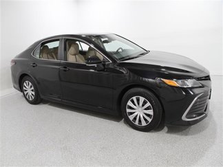 Certified 2022 Toyota Camry LE image 1