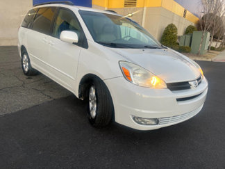 Used 2004 Toyota Sienna XLE Limited image 1