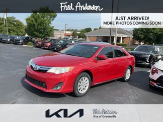 Used 2014 Toyota Camry L image 1