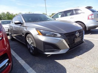 Used 2023 Nissan Altima 2.5 S image 1