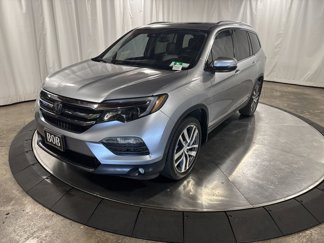 Used 2016 Honda Pilot Touring image 1