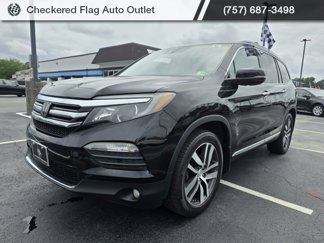 Used 2017 Honda Pilot Touring image 1