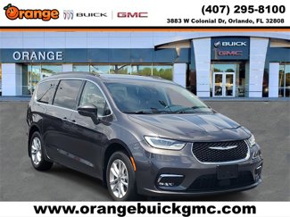 Used 2021 Chrysler Pacifica Touring w/ Cold Weather Group image 1