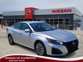 Used 2023 Nissan Altima 2.5 SV image 1
