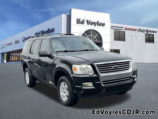 Used 2010 Ford Explorer XLT image 1