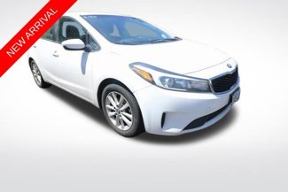 Used 2017 Kia Forte LX w/ LX Popular Package image 1