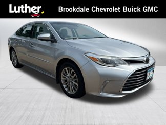 Used 2016 Toyota Avalon Limited image 1