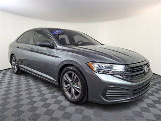 Used 2023 Volkswagen Jetta SE w/ Panoramic Sunroof Package video 1