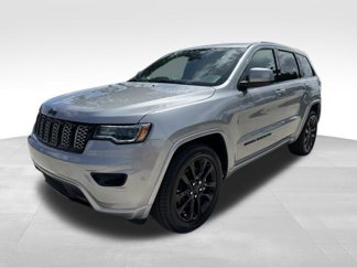 Used 2021 Jeep Grand Cherokee Laredo X image 1