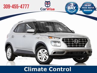 Used 2020 Hyundai Venue SEL image 1