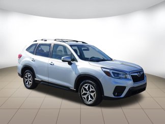 Used 2021 Subaru Forester Premium image 1