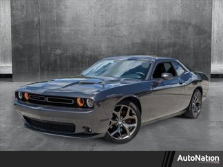 Used 2016 Dodge Challenger SXT Plus image 1