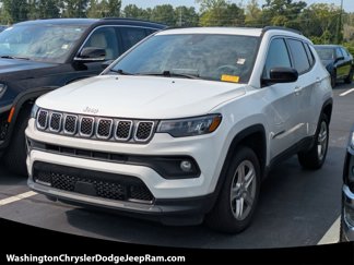 Used 2023 Jeep Compass Latitude w/ Sun and Sound Group image 1