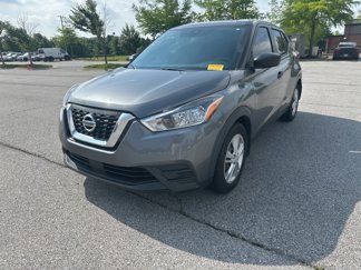 Used 2020 Nissan Kicks S image 1