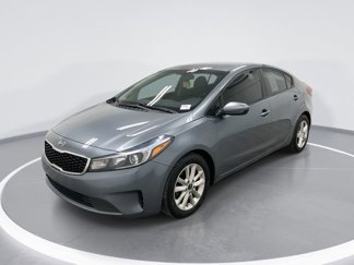 Used 2017 Kia Forte S image 1
