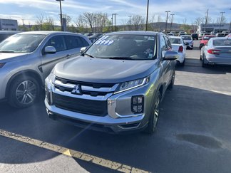 Used 2023 Mitsubishi Outlander Sport SE image 1