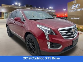Used 2019 Cadillac XT5 FWD image 1