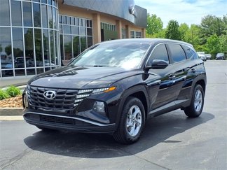 Certified 2022 Hyundai Tucson SE image 1