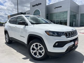 New 2025 Jeep Compass Latitude image 1