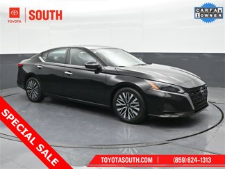 Used 2023 Nissan Altima 2.5 SV image 1