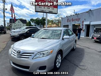Used 2011 Toyota Camry LE image 1