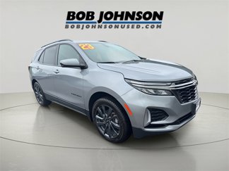 Used 2023 Chevrolet Equinox RS image 1