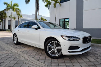 Used 2018 Volvo S90 T5 Momentum w/ Convenience Package image 1