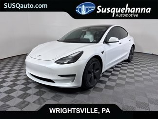 Used 2021 Tesla Model 3 Standard Range Plus image 1