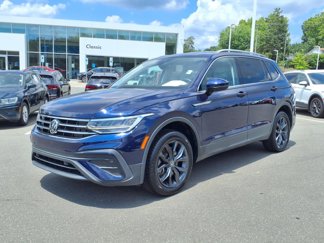 Used 2022 Volkswagen Tiguan SE image 1