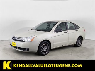 Used 2010 Ford Focus SE image 1