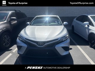 Used 2020 Toyota Camry SE image 1