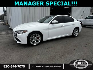 Used 2021 Alfa Romeo Giulia Ti image 1